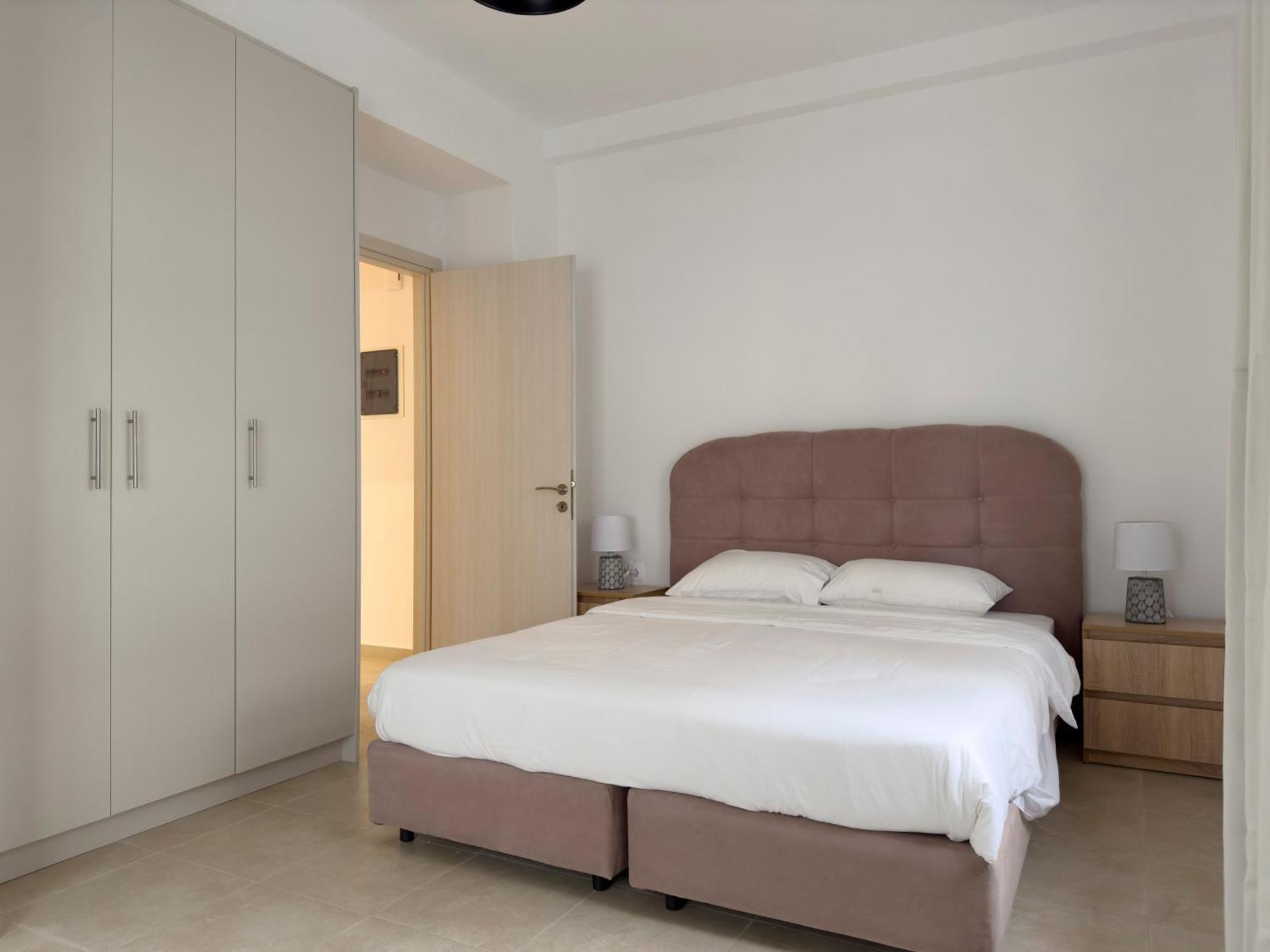 Glenvar Heights A2 Spacious In Paleo Faliro Athens